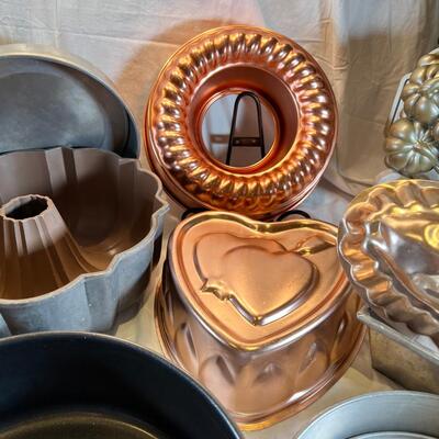 Molds, Copper , Forms baking pans Nordic ware