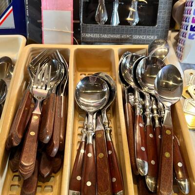4 sets of stainless silver ware party supplies