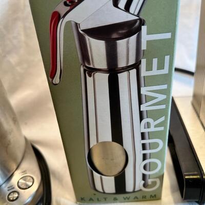 Gourmet Coffee set up Mochamaster machine
