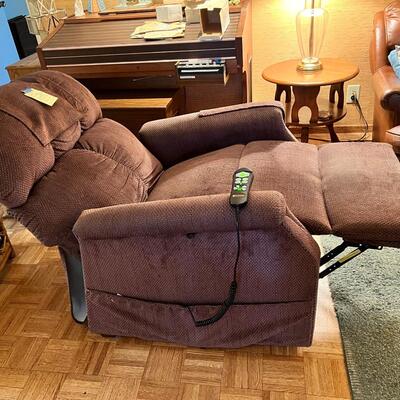 Golden Power lift recliner chair with instructions and paperwork