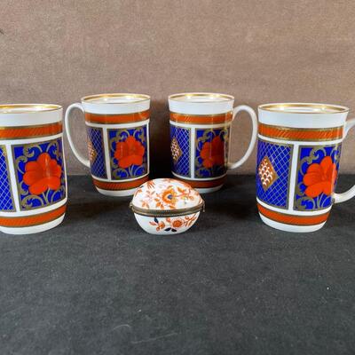 Lot Neiman Marcus Mugs & Trinket Box