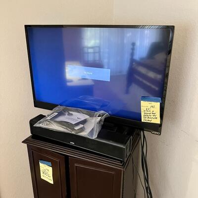 28" Vizio Smart TV with Sound Bar and remote E280I-B1