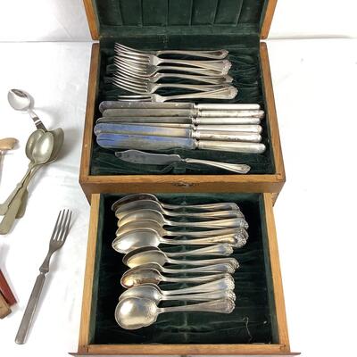 5085 Set of Rogers XII Silver Plate & Assorted Kitchen Utensils