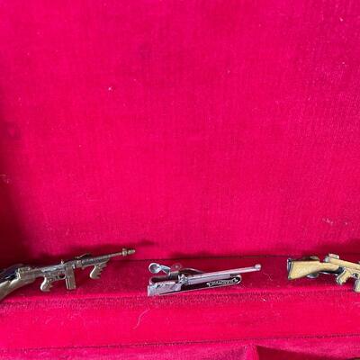Lot 95  Vintage Military Medals & Buttons