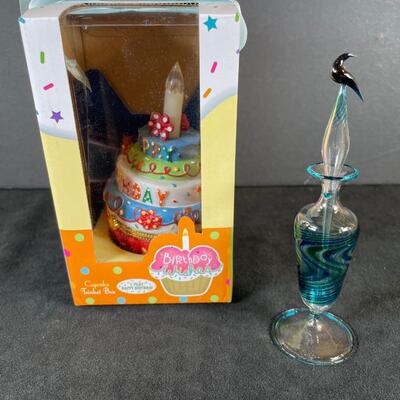 Lot 102. Trinket Box & Perfume Bottle