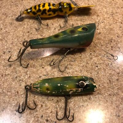 Vintage Antique Fishing Lures Lot - Two Wooden/Balsa Unmarked.  Other One Plastic Luxon.