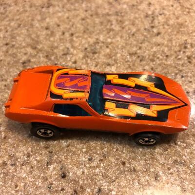 Vintage Original 1975 Hot Wheels Redline Corvette Stingray Die Cast Metal Car