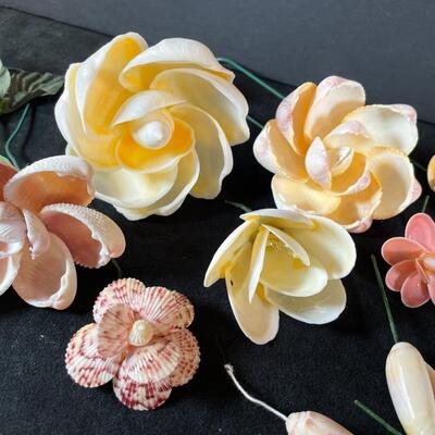Lot 118. Shell Flowers