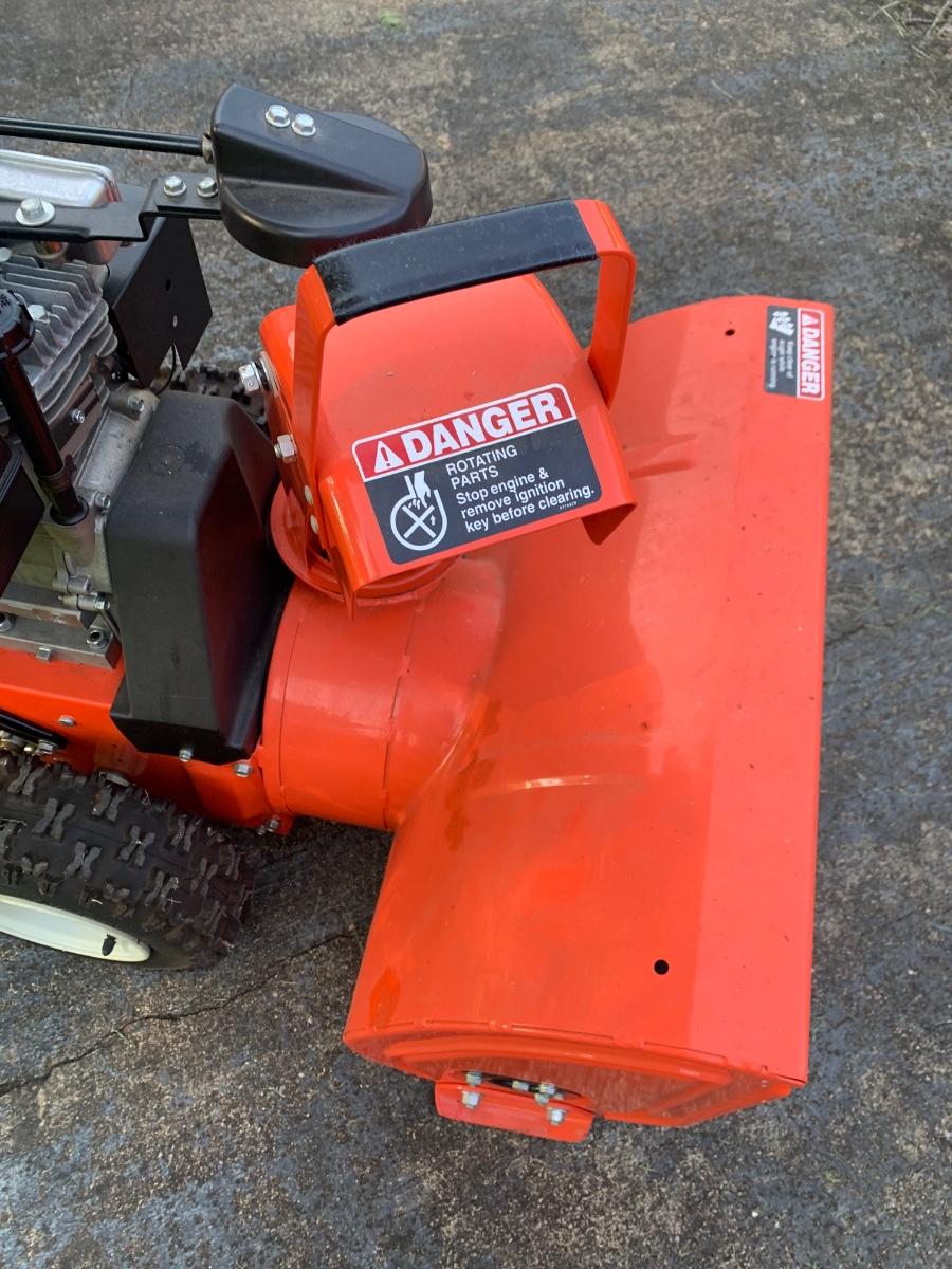 Ariens ST524 5hp Snow Blower