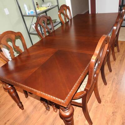 Broyhill Dining Room Furniture