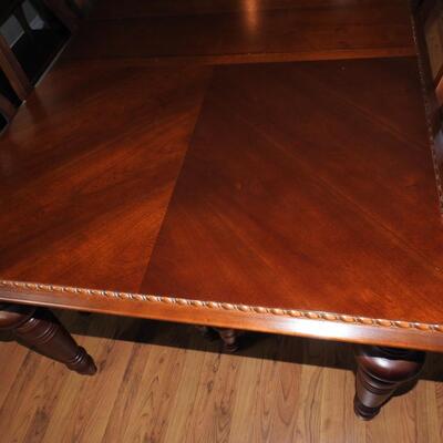 Broyhill Dining Room Furniture