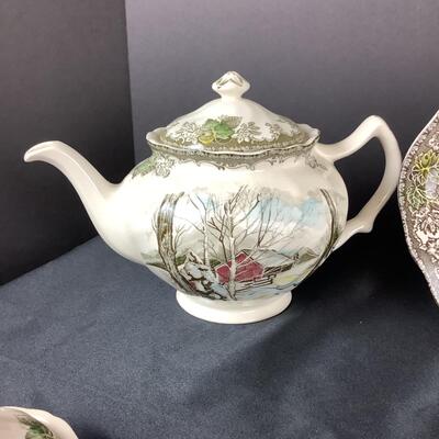 5118 Vintage Johnson Brothers "Friendly Village" China Pieces