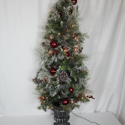 Pre-lit Christmas tree