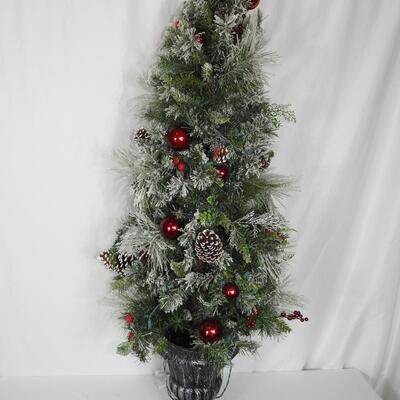 Pre-lit Christmas tree