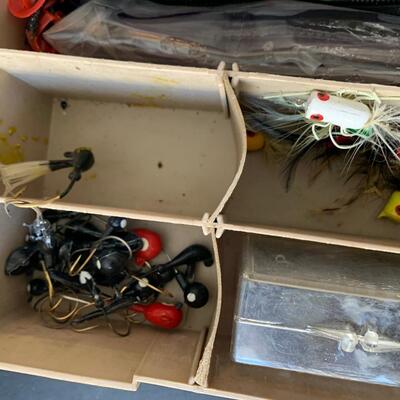 Vintage Fishing Tackle Box Many Lures