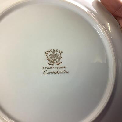 5125 86pc Set of AMCREST "Country Garden" Fine China