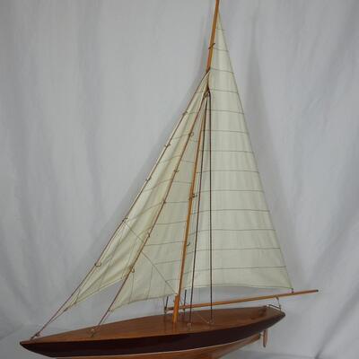 Model sailboat
