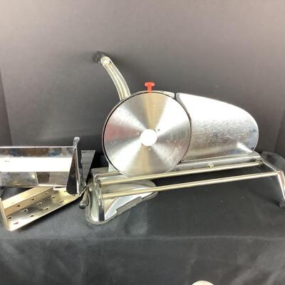 5132 Vintage General Vacu-Base Slicer with Hand Juicer