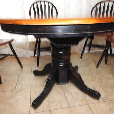 Dinette table and chairs