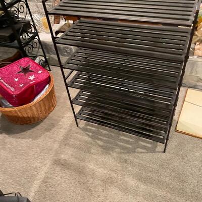 Metal shoe rack