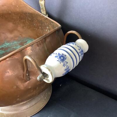 5140 Vintage Copper Coal Scuttle Ash Bucket Delft Porcelain Handles