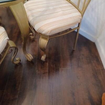 GLASS AND GOLD METAL TABLE SET