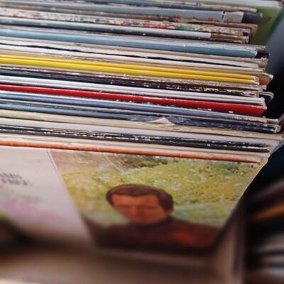 LOT OF RECORD ALBUMS