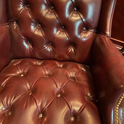 Tufted Faux Leather Office Arm Chair