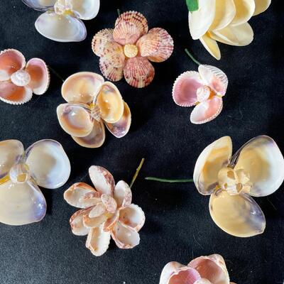 Lot 153. Shell Flowers and Craft Book