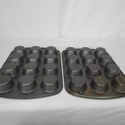 Cupcake pans