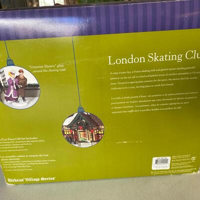Department 56 ~ London Skating Club ~Holiday Gift Set