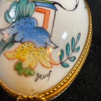 Lot 160. Two Vintage Porcelain Egg Trinket Boxes