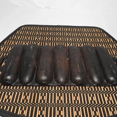 Cast-iron cornbread pan