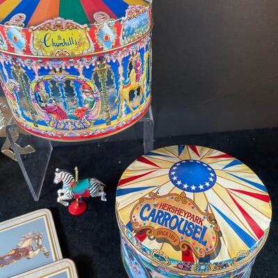 Lot 189  Carousel Assorted Items