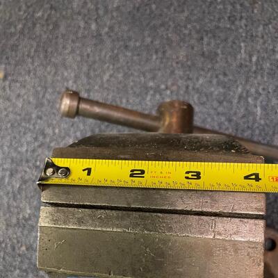 Param #3 heavy duty vise
