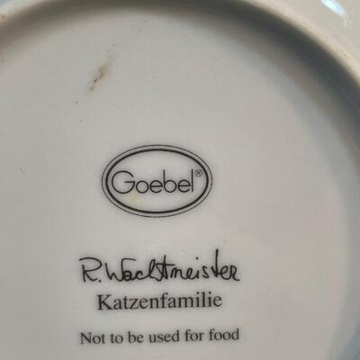 Lot 189. Cat Lot #1. Goebel Porcelain