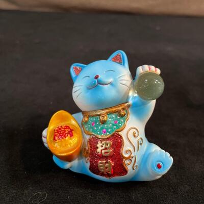 Lot 189. Cat Lot #1. Goebel Porcelain