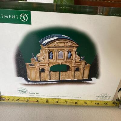 Department 56 ~ Dickens Village ~Temple Bar