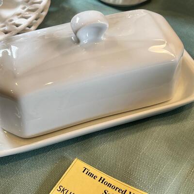 Sur la Table white ware, Gravy boats and French China