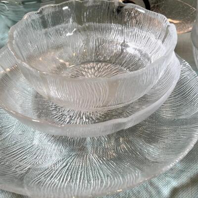 French Glass ware, Duralux, Arcoroc, set of  Pyrex bowls, leaf Serving plate