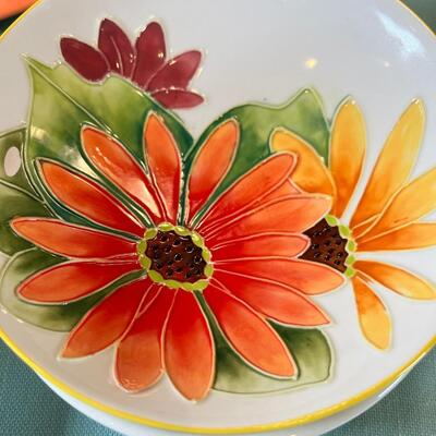 Floral and collectible China top brands  New in Box  Gobel Smithsonian Vase