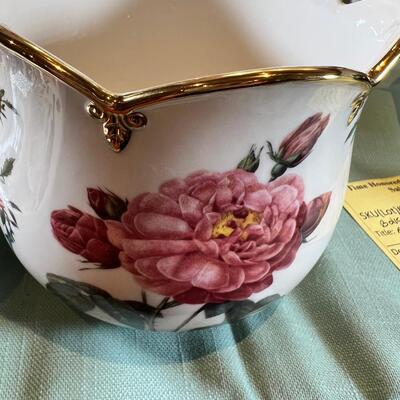 Floral and collectible China top brands  New in Box  Gobel Smithsonian Vase