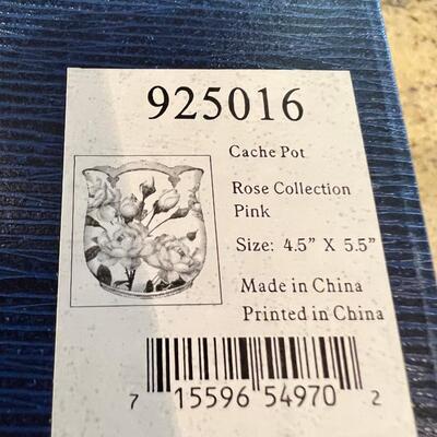 Floral and collectible China top brands  New in Box  Gobel Smithsonian Vase