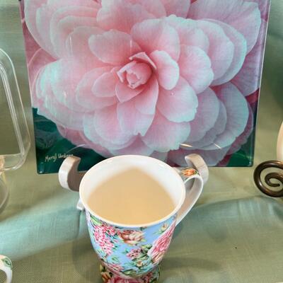 Meryl Urdang layered Silk Rose glass plate, Fine unmatched floral china cups