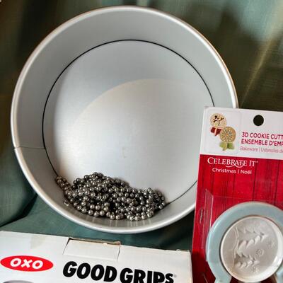 New baking, cookie molds ,  cake decorating. Pie baking, Cheese Cake pan