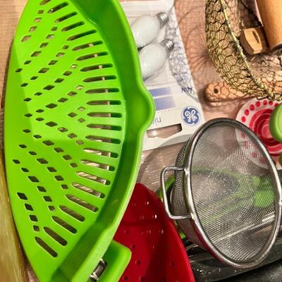 2 Drawers, silicon mini spatulas, graters, kitchen tools