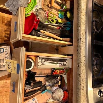 2 Drawers, silicon mini spatulas, graters, kitchen tools
