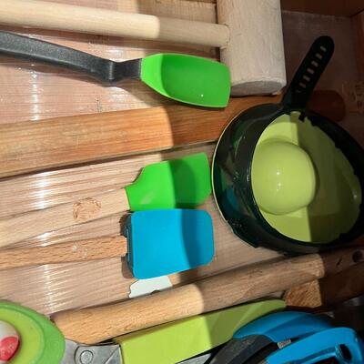 2 Drawers, silicon mini spatulas, graters, kitchen tools