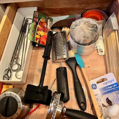 2 Drawers, silicon mini spatulas, graters, kitchen tools