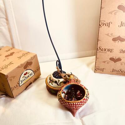 Jim Shore New in Box Disney Christmas ornament with Diarama, and musical Holder